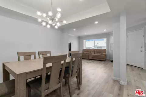 Dining - 1244 E 3rd St #203, Long Beach, CA 90802 photo 3 of 4