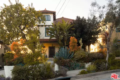 1128 W Kensington Rd, Los Angeles, CA 90026