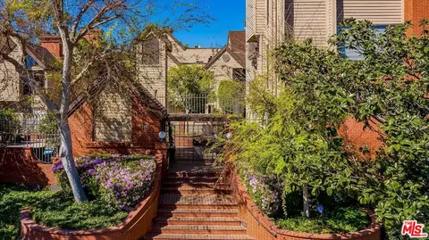 835 S Lucerne Blvd #111, Los Angeles, CA 90005