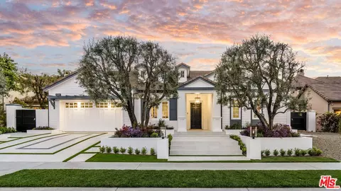 3855 Prado Del Trigo, Calabasas, CA 91302