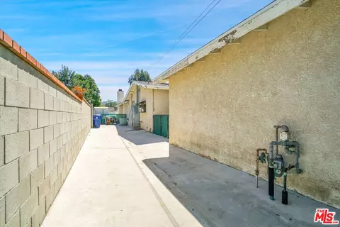 9732 Orcas Ave, Shadow Hills, CA 91040 photo 31
