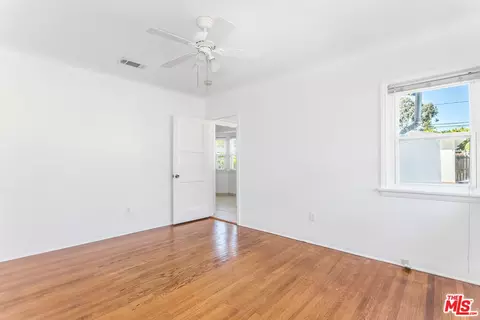 3853 Rose Ave, Long Beach, CA 90807 photo 27
