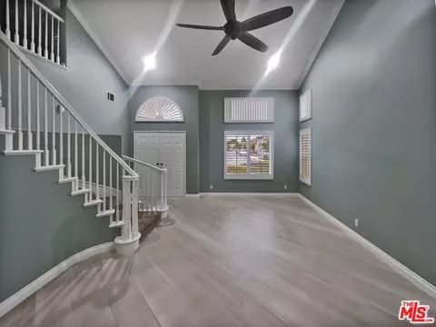 Entry Way - 52 Sunset Cir, Westminster, CA 92683 photo 2 of 4