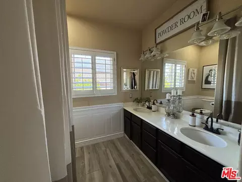 Bath - 3342 Eagle Crest Dr, Corona, CA 92881 photo 6 of 7