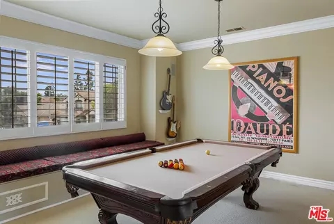 Living - 3342 Eagle Crest Dr, Corona, CA 92881 photo 9 of 10