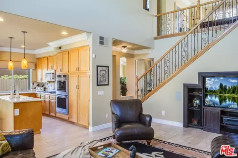 Living - 3342 Eagle Crest Dr, Corona, CA 92881 photo 5 of 10