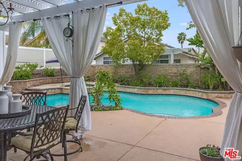 Exterior - 3342 Eagle Crest Dr, Corona, CA 92881 photo 5 of 10