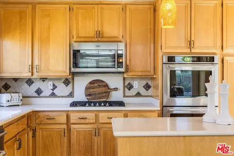Kitchen - 3342 Eagle Crest Dr, Corona, CA 92881 photo 2 of 3