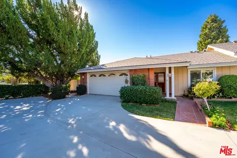 26439 Circle Knoll Ct, Newhall, CA 91321
