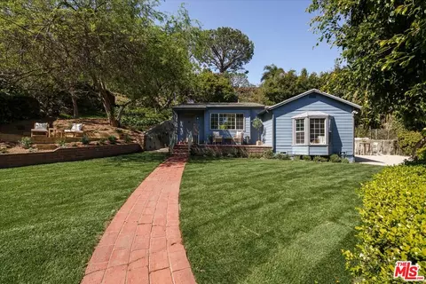 8983 Wonderland Ave, Los Angeles, CA 90046