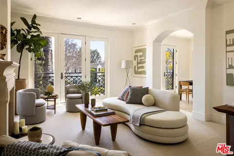137 S Spalding Dr #204, Beverly Hills, CA 90212