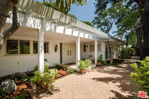 1182 Angelo Dr, Beverly Hills, CA 90210
