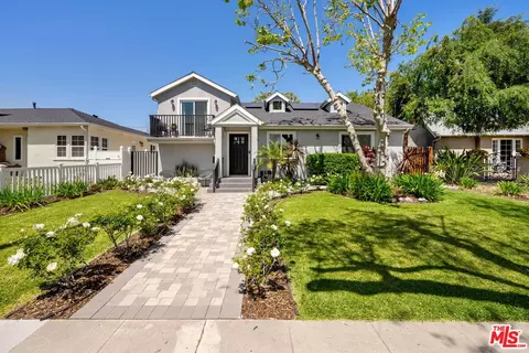 2207 W Clark Ave, Burbank, CA 91506