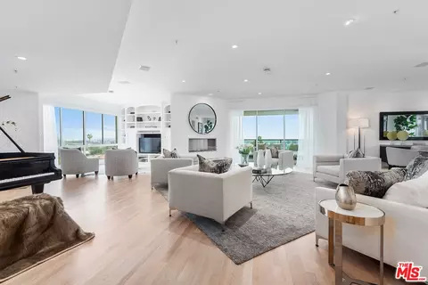 10490 Wilshire Blvd #703, Los Angeles, CA 90024