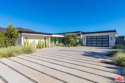 5712 Busch Dr, Malibu, CA 90265