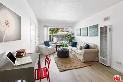 1222 Princeton St #6, Santa Monica, CA 90404