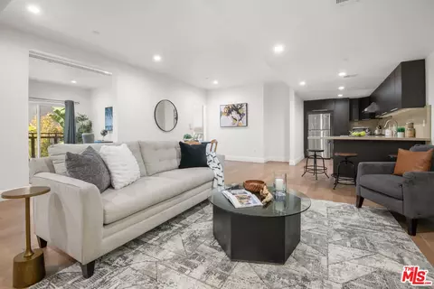 2939 Leeward Ave #307, Los Angeles, CA 90005