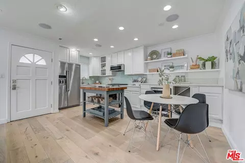 Dining - 2138 E 1st St #6, Long Beach, CA 90803 photo 2 of 3
