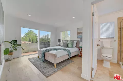 Bedroom - 2138 E 1st St #6, Long Beach, CA 90803 photo 1 of 9