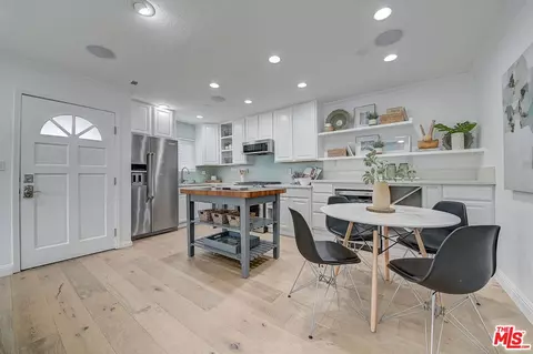 2138 E 1st St #6, Long Beach, CA 90803