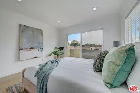 Bedroom - 2138 E 1st St #6, Long Beach, CA 90803 photo 3 of 9