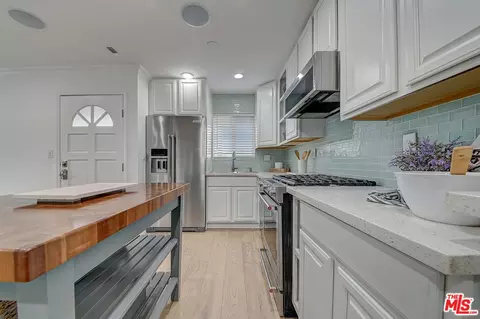 Kitchen - 2138 E 1st St #6, Long Beach, CA 90803 photo 1 of 3