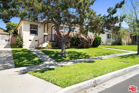 4542 Pasadena Ave, Long Beach, CA 90807