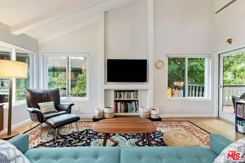 4701 Maytime Ln, Culver City, CA 90230