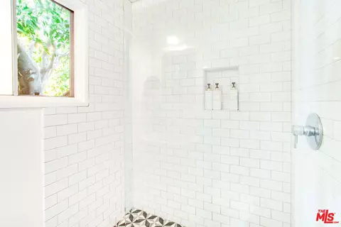 618 Palms Blvd, Venice, CA 90291 photo 19