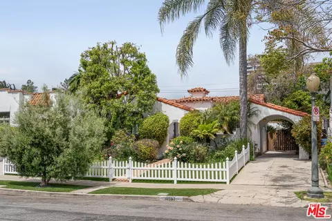 10567 Rochester Ave, Los Angeles, CA 90024