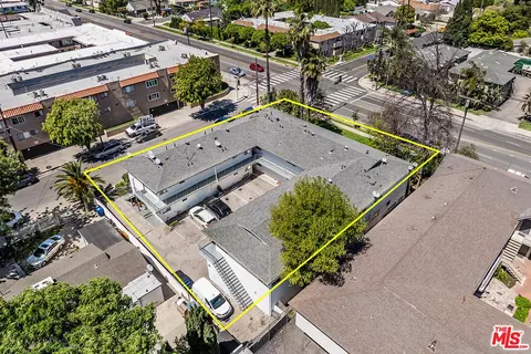 15456 Vanowen St, Van Nuys, CA 91406 photo 3