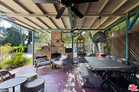 Exterior - 999 N Hill Ave, Pasadena, CA 91104 photo 9 of 13