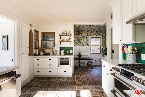 Kitchen - 999 N Hill Ave, Pasadena, CA 91104 photo 3 of 3