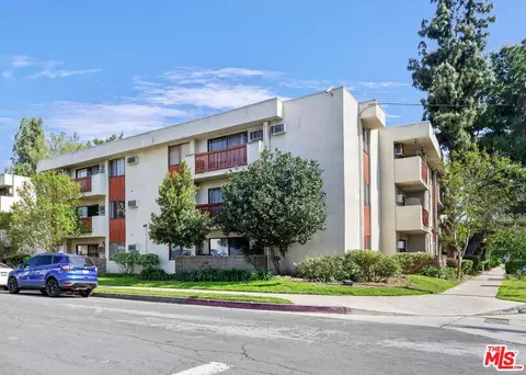20234 Cantara St #135, Winnetka, CA 91306