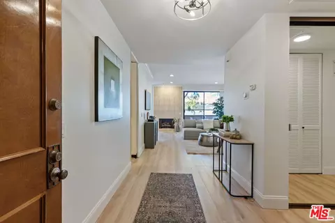 1271 Granville Ave #306, Los Angeles, CA 90025
