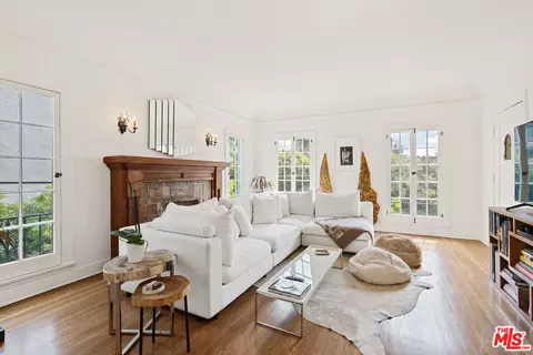 821 S Mansfield Ave #4, Los Angeles, CA 90036