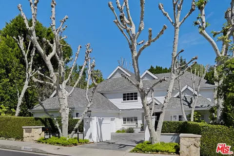 16659 Ashley Oaks, Encino, CA 91436