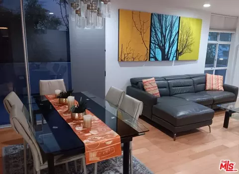 850 S Shenandoah St #104, Los Angeles, CA 90035