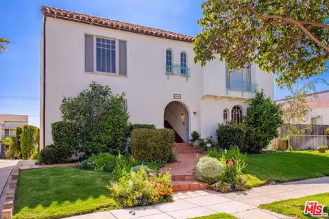 948 16th St #A, Santa Monica, CA 90403