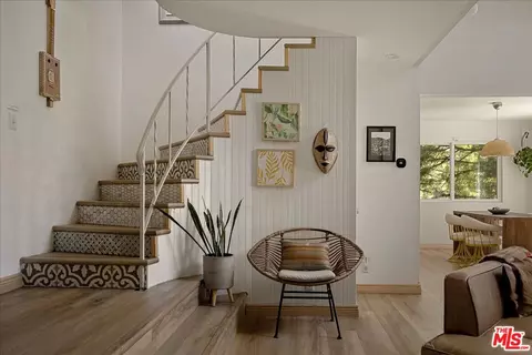 Entry Way - 27975 St Bernard Ln, Lake Arrowhead, CA 92352 photo 3 of 4