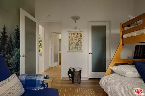 Bedroom - 27975 St Bernard Ln, Lake Arrowhead, CA 92352 photo 10 of 10