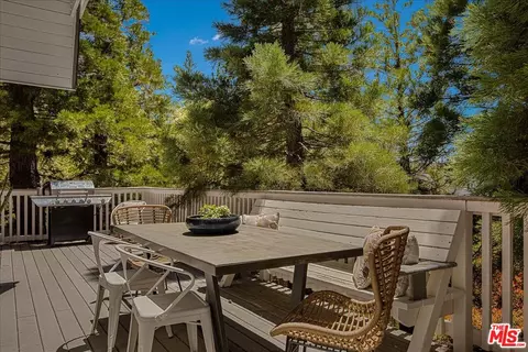Exterior - 27975 St Bernard Ln, Lake Arrowhead, CA 92352 photo 2 of 8