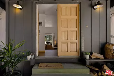 Entry Way - 27975 St Bernard Ln, Lake Arrowhead, CA 92352 photo 1 of 4