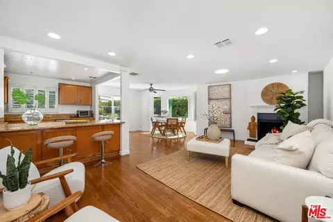 6059 W 74th St, Los Angeles, CA 90045