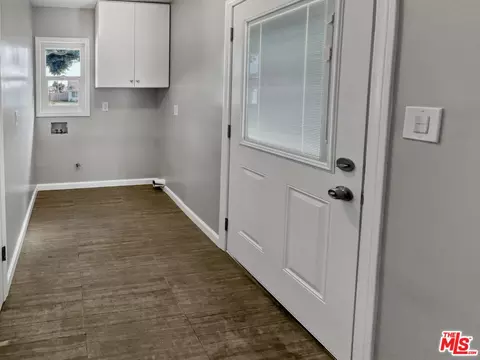 Kitchen - 3609 E Allington St, Long Beach, CA 90805 photo 4 of 4