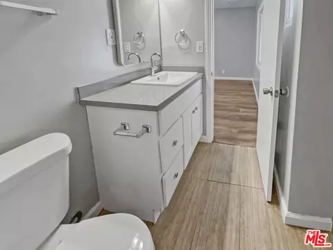 Bath - 3609 E Allington St, Long Beach, CA 90805 photo 1 of 6