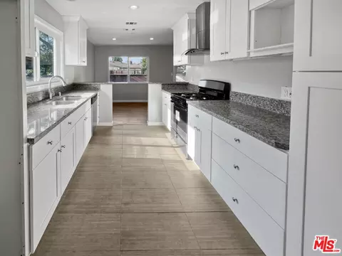 Kitchen - 3609 E Allington St, Long Beach, CA 90805 photo 3 of 4
