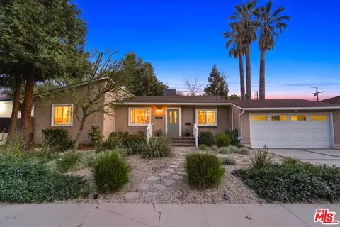 10758 Acama St, Studio City, CA 91602