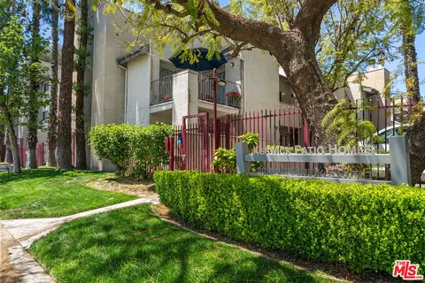 20155 Keswick St #104, Winnetka, CA 91306