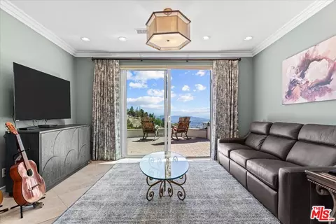 Living - 8290 Overview Ct, Yucaipa, CA 92399 photo 3 of 3